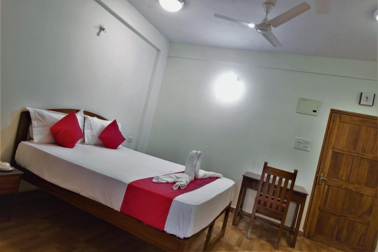 Hotel Casa Joseph Candolim Esterno foto